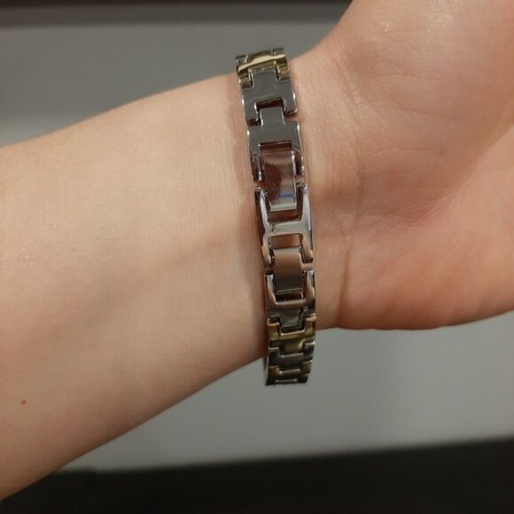 Quartz Wrist Watch Silver Gold Plated Crossover Link Rhinestone Stainless Steel - Picture 4 of 12